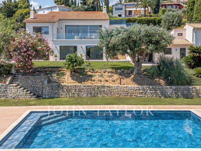 Villa rénovée vue mer Proche Cannes 375m² Vallauris