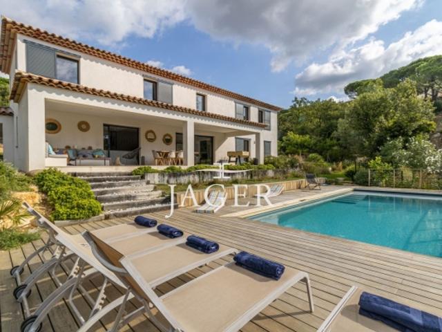 Villa récente au calme proche du village 5 chambres