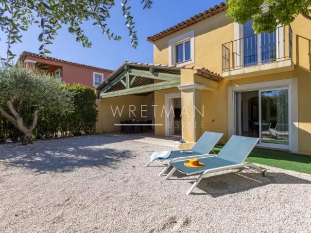 Villa récente dans un domaine sécurisé Sainte Maxime
