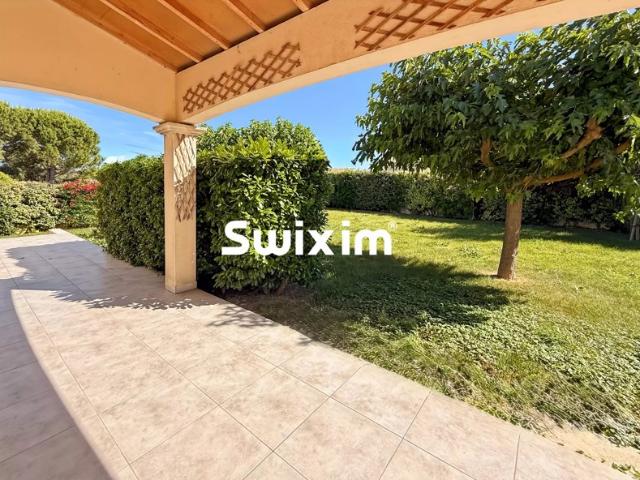 Villa récente de plain pied + garage+ terrain 750m²