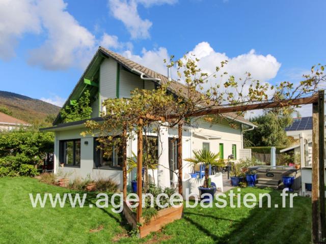 Villa récente Divonne Les Bains 5 pièces 180 m² habitable