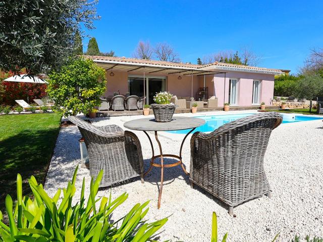 Villa récente Peymeinade 130 m² avec piscine terrain de 1285. 130m² Peymeinade