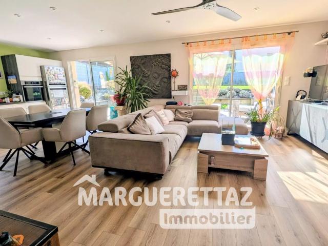 Villa récente T6 jardin paysager 129m² Viuz en Sallaz