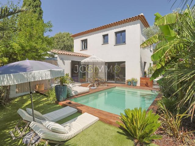 Villa récente 110m2 4 pièces avec piscine !