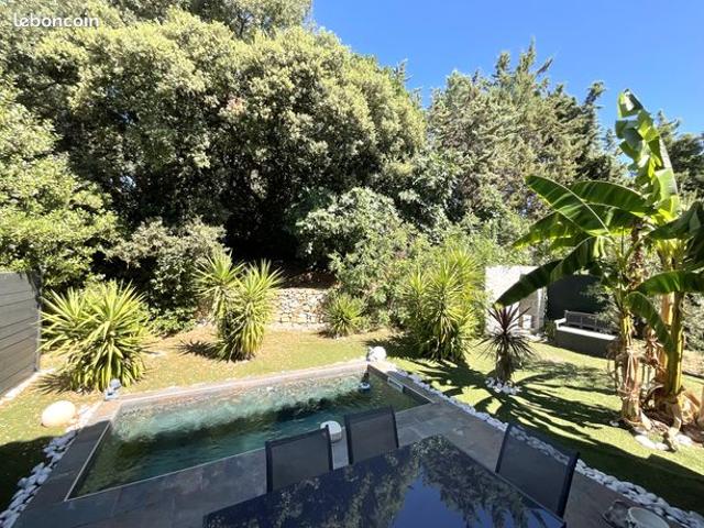 VILLA récente, 5 pièces, piscine, garage