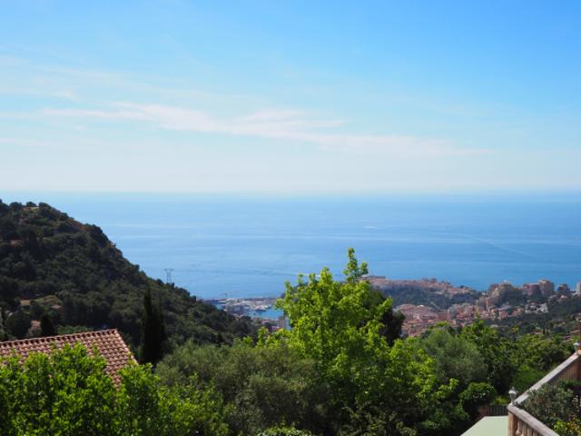 Villa récente 5 pièces 140 m2 3 chambres Vue mer et Mo