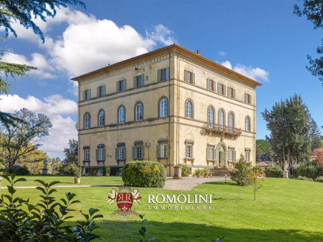 Villa Rinascimentale Affrescata In Vendita A Lucca, Toscana 2442m² Lucca