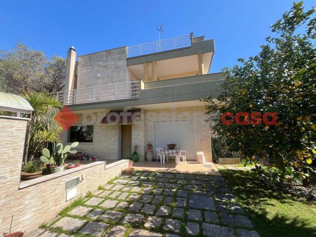 Villa ristrutturata a Bari