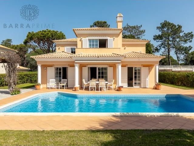 Villa RIVIERA com 4 Quartos a poucos minutos da Praia na Quinta do Lago
