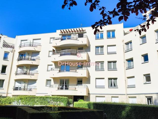 Villa RODIN Appartement 3 pièces dernier étage avec balcon sans vis à vis Résidence sécurisée avec ascenseur et garage