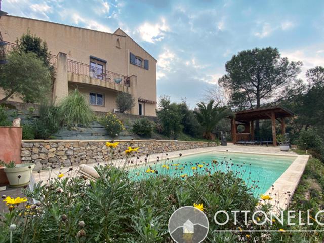 Villa Roquebrune Sur Argens 7 pièces 164,73 m2 sur 1420 m2 avec garage, piscine, et annexes