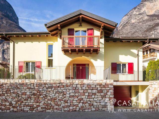 Villa Rovere Fim4 386m² Roverè della Luna
