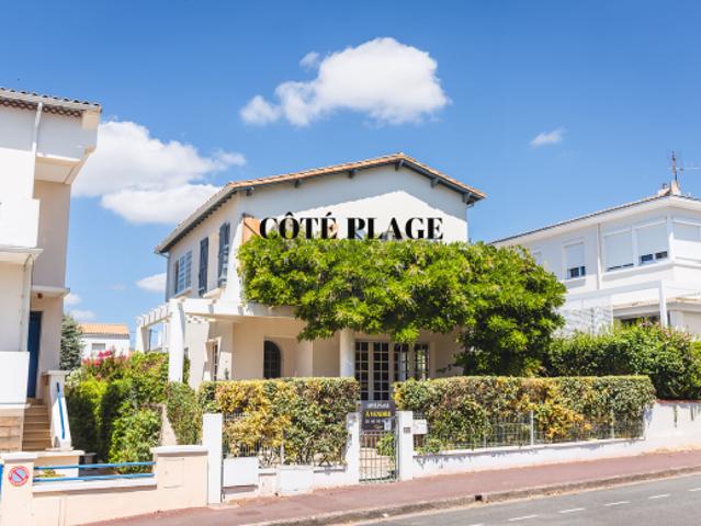 VILLA ROYAN PLAGE DU CHAY AU PRIX DE 895 000 EUR HAI