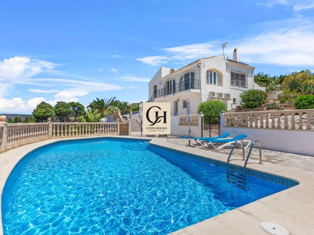 VILLA SAGA EN VENTA CON APARTAMENTO INDEPENDIENTE EN PINOSOL, JAVEA XABIA ALICANTE