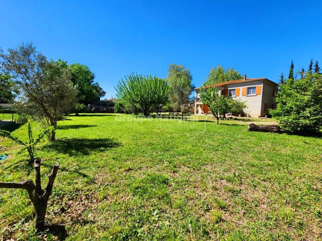 Villa. SAINT MARTIN DE CRAU