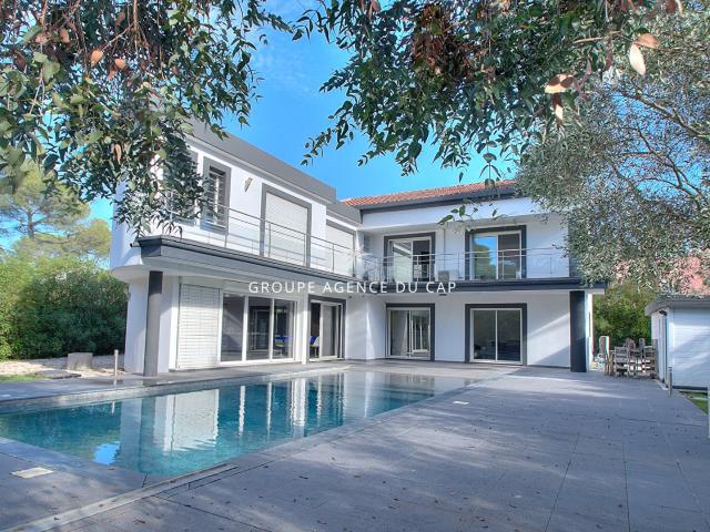 Villa Saint Raphael Valescure 279M² Avec Piscine Proche Des. 279m² Saint Raphaël