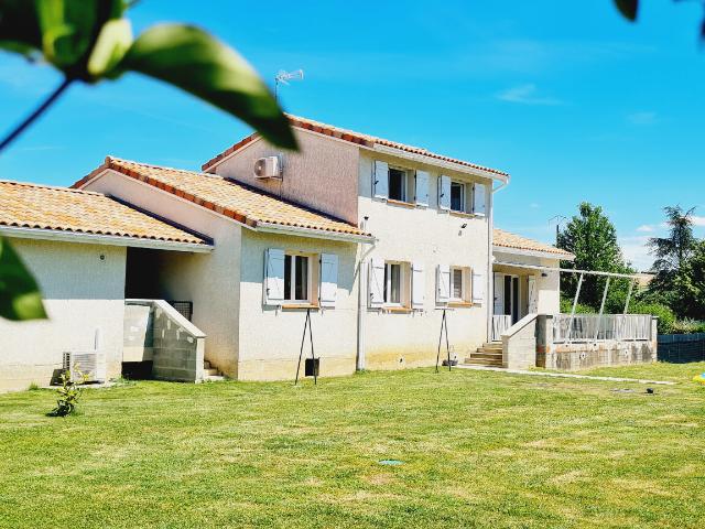 Villa Saint Sulpice Sur Leze 6 pièce s 150 m2