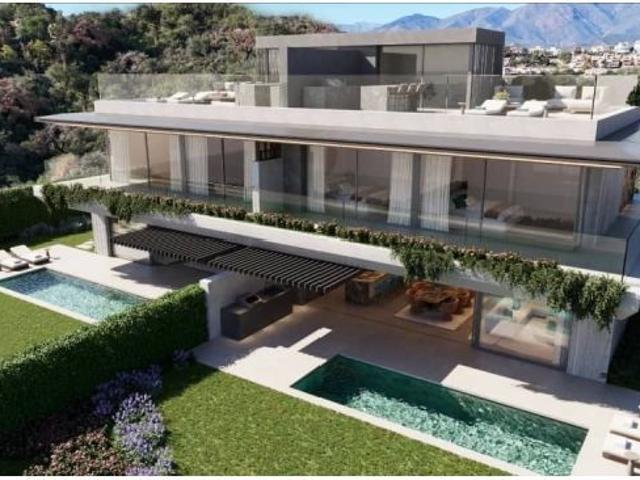 VILLA SEMI ADOSADA EN PRIMERA LÍNEA DE GOLF CON VISTAS PANORÁMICAS