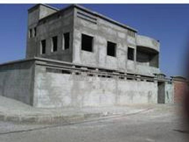 Villa semi finie à vendre à Oujda