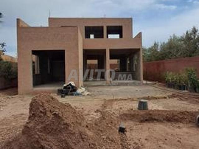 Villa semi finie à vendre