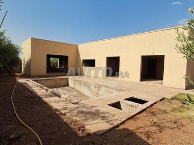 Villa semi finie à vendre