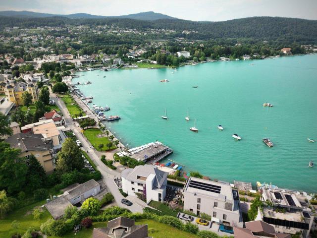 VILLA SEEBLICK VELDEN | SUITE 10 | Ihr Anleger Traum am Seecorso