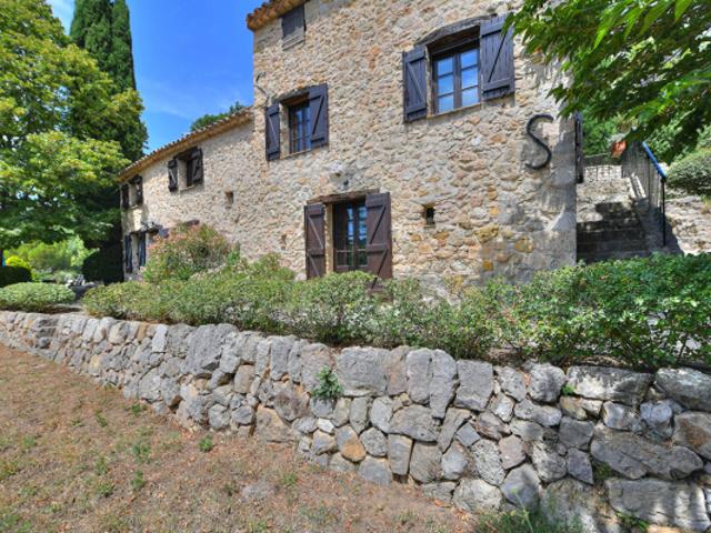 Villa Seillans 8 pièce s 300 m2