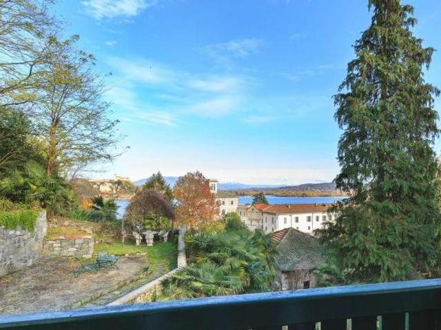 Villa singola Arona. Rif.: 850aronangrs