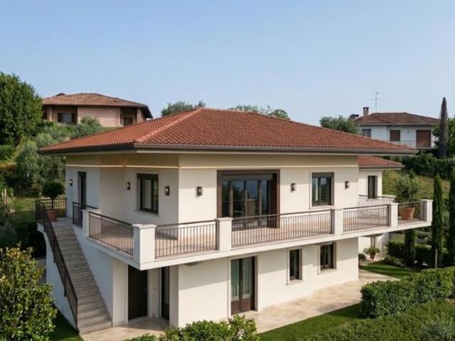 Villa Singola con Vista Lago Progetto di Ristrutturazione Esclusivo
