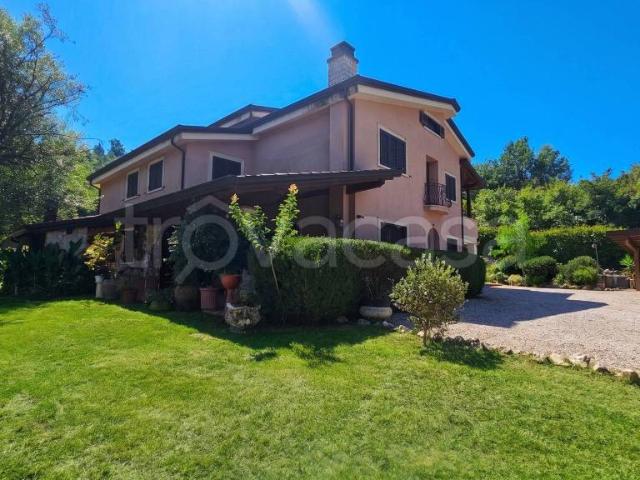 Villa singola in affitto a Vetiche, Frosinone