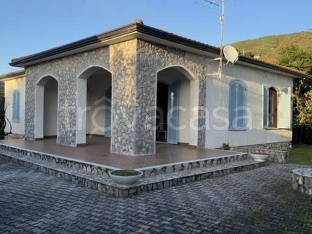 Villa singola in affitto a Bonifati via Pietrabianca