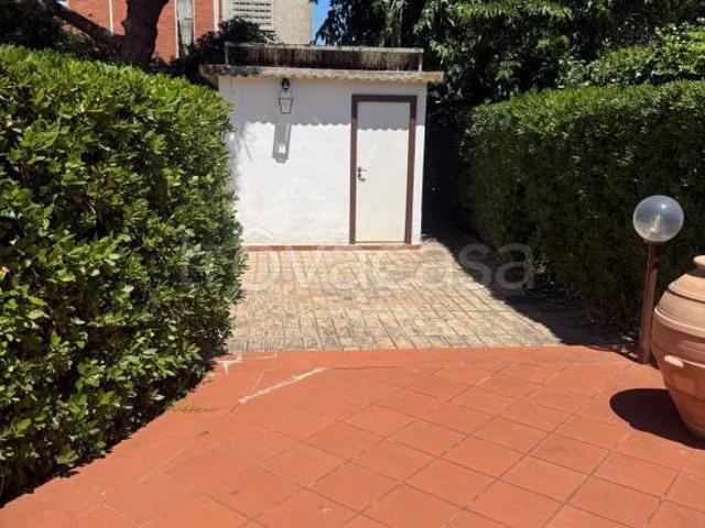 Villa singola in affitto a Fiumicino, Fregene