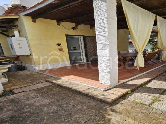 Villa singola in affitto a Fiumicino viale Castellammare, Fregene