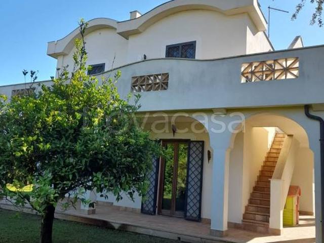 Villa singola in affitto a Fiumicino viale Nettuno, Fregene