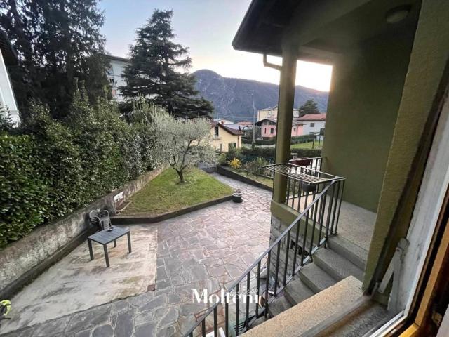 Villa singola in affitto a Mandello del Lario