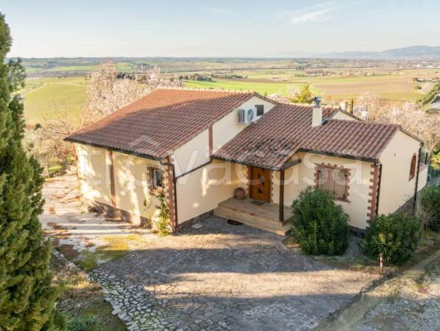 Villa singola in affitto a Paciano viale Roma