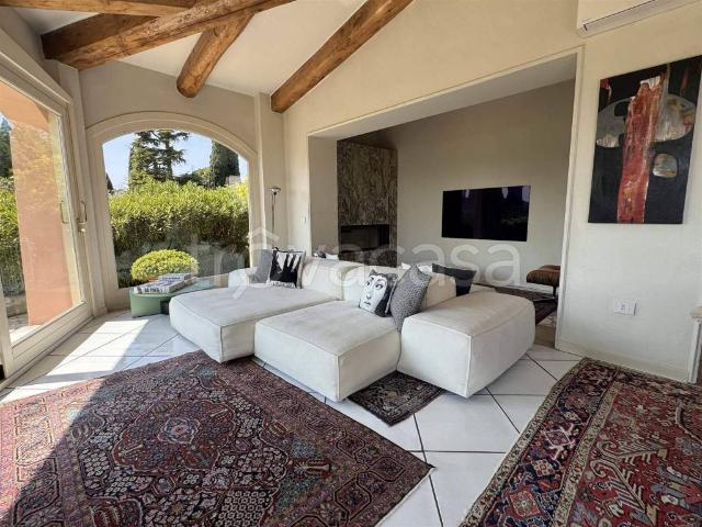 Villa singola in affitto a Padenghe sul Garda