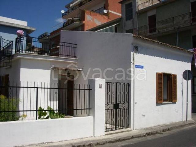 Villa singola in affitto a Scalea via Birago, 6