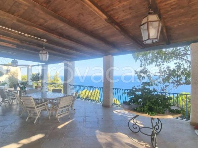 Villa singola in affitto a San Felice Circeo strada del Sole