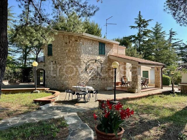 Villa singola in affitto ad Andria via Madonna della Quercia, Montegrosso Boschetto