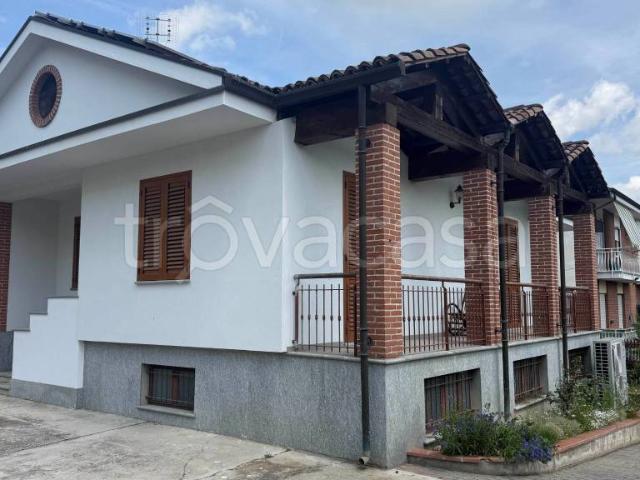 Villa singola in affitto ad Alba