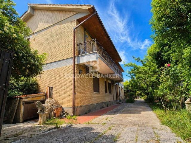 Villa singola in vendita a Tarquinia viale dei Navigatori, 21, Lido Di Tarquinia