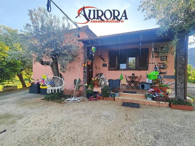 Villa singola in vendita a Terracina