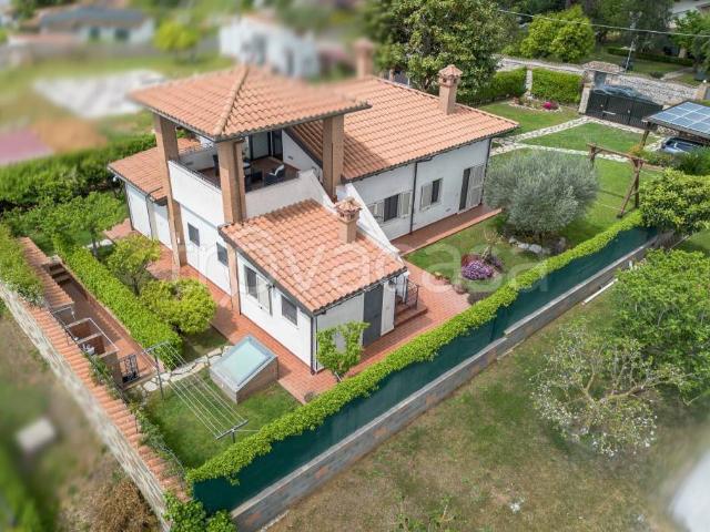 Villa singola in vendita a Terracina via Colle la Guardia, Borgo Hermada