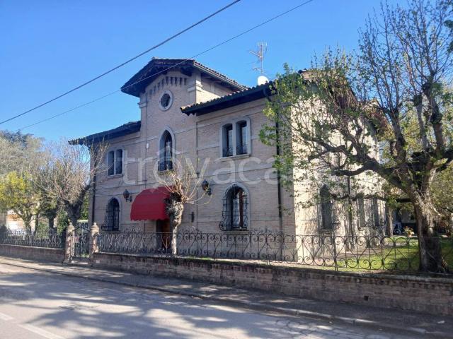 Villa singola in vendita a Terre del Reno via Giuseppe Verdi, 13