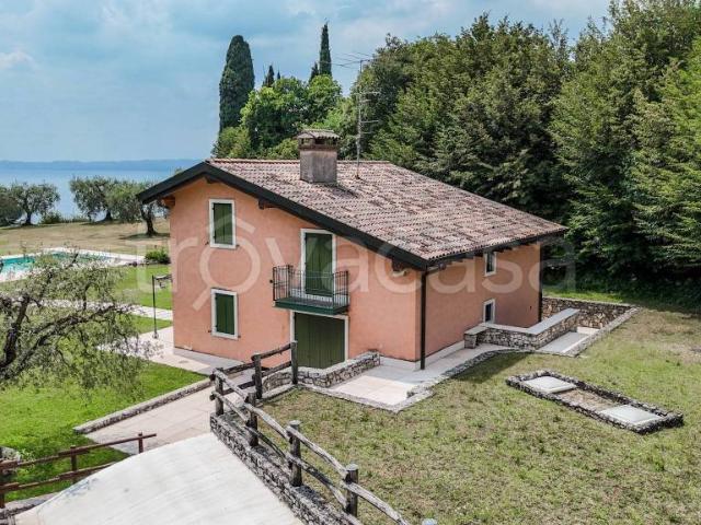 Villa singola in vendita a Torri del Benaco