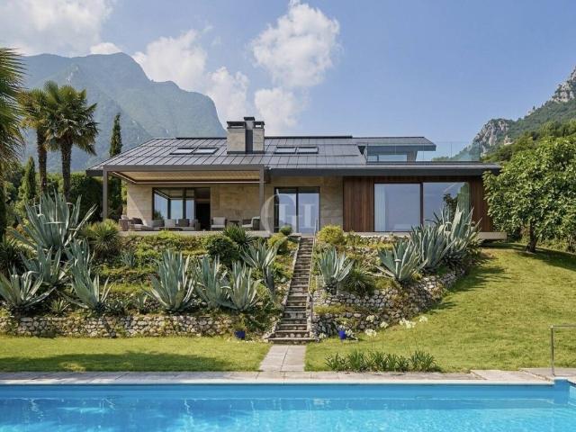 Villa singola in vendita a Toscolano Maderno via Camerate