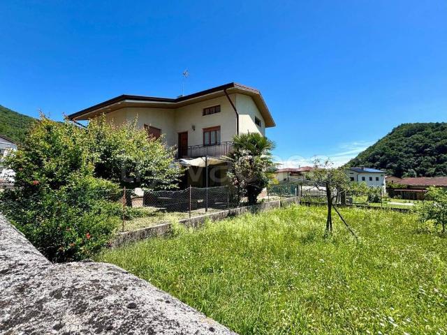 Villa singola in vendita a Travesio