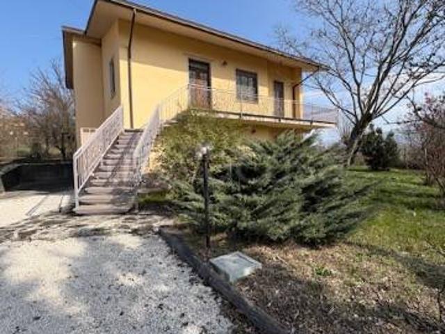 Villa singola in vendita a Travo