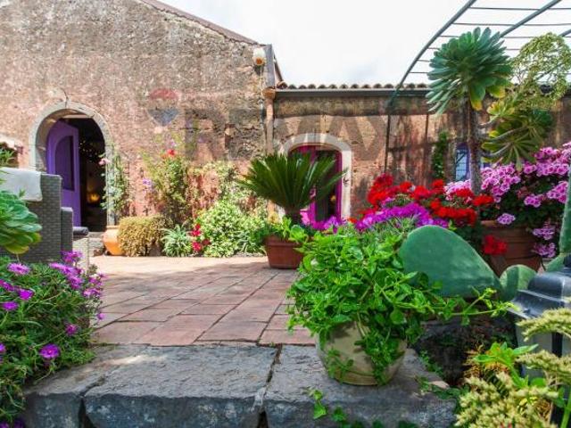 Villa singola in vendita a Trecastagni